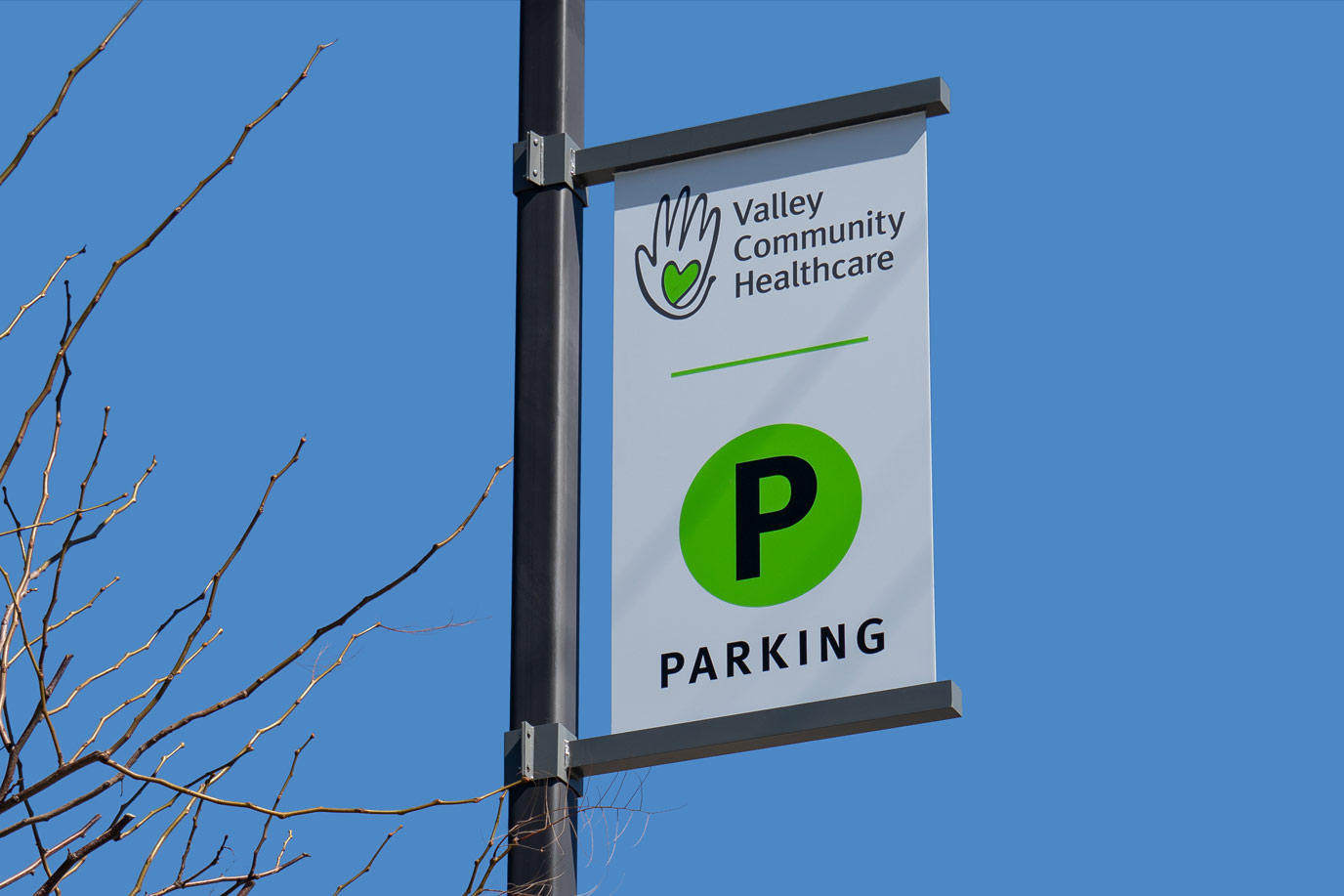 Valley Community Healthcare - Streetlamp-mounted Parking Identity